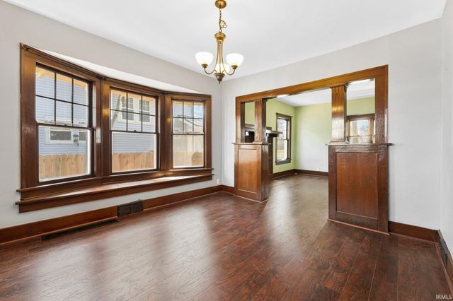 326 Arcadia Court, Fort Wayne, IN 46807