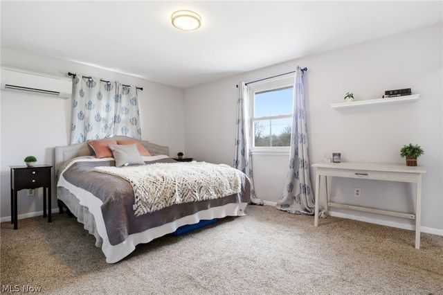 3252 Dellwood Avenue NW, Canton, OH 44708