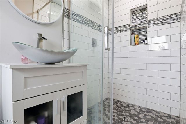 3252 Dellwood Avenue NW, Canton, OH 44708