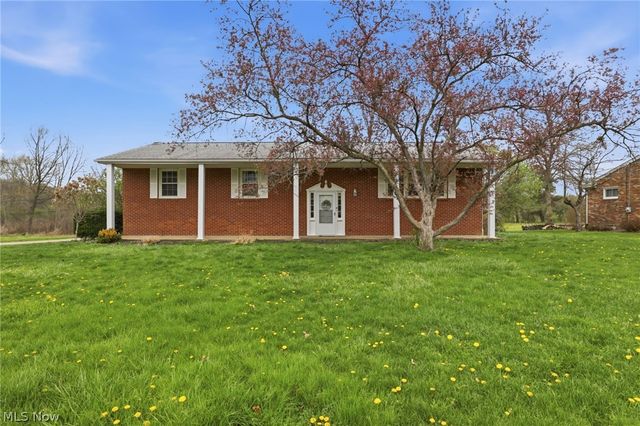 3252 Dellwood Avenue NW, Canton, OH 44708