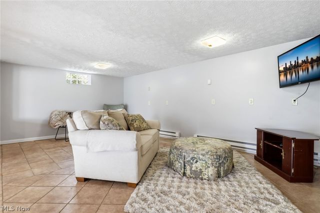 3252 Dellwood Avenue NW, Canton, OH 44708