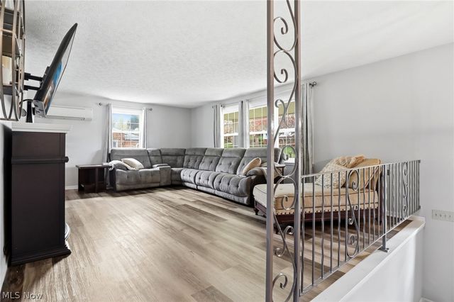 3252 Dellwood Avenue NW, Canton, OH 44708