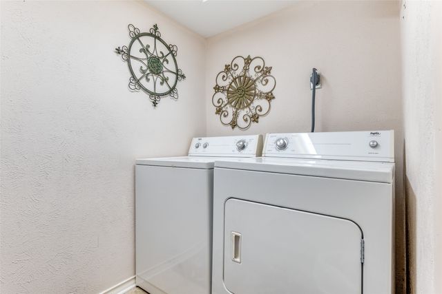 6230 Bandera Avenue A, Dallas, TX 75225