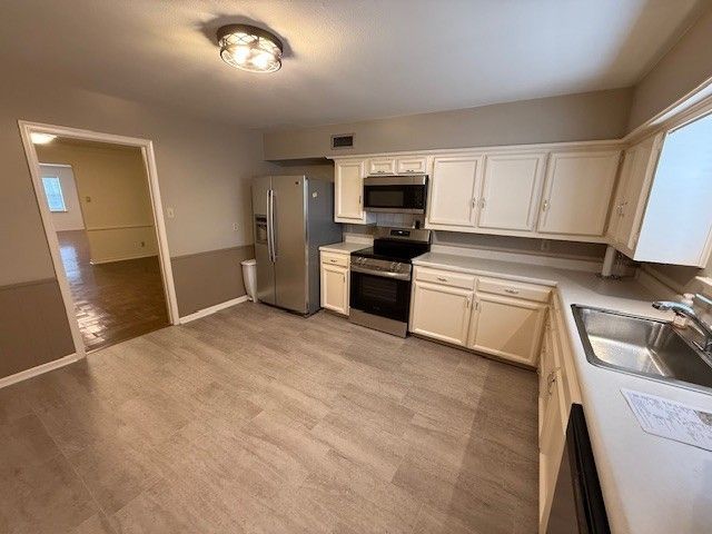 6230 Bandera Avenue A, Dallas, TX 75225