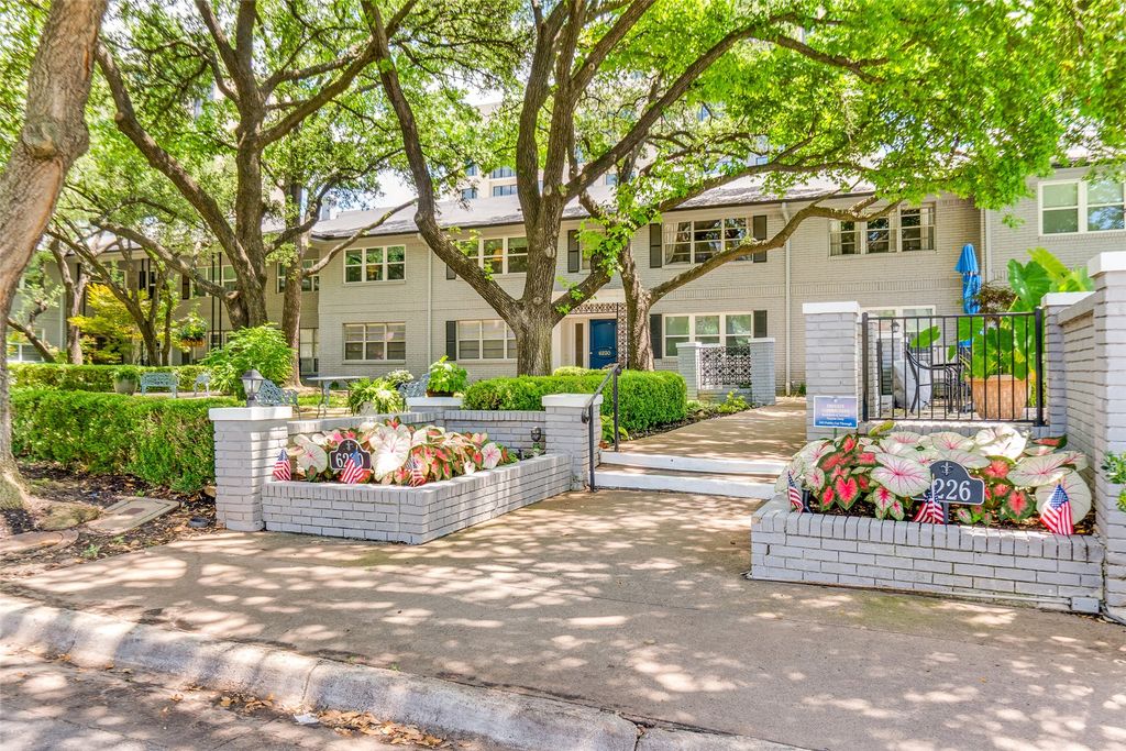 6230 Bandera Avenue A, Dallas, TX 75225