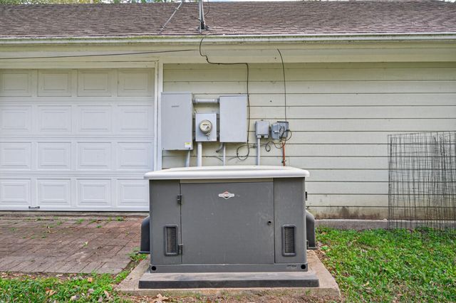 1211 Cypress Lane, Kingwood, TX 77339