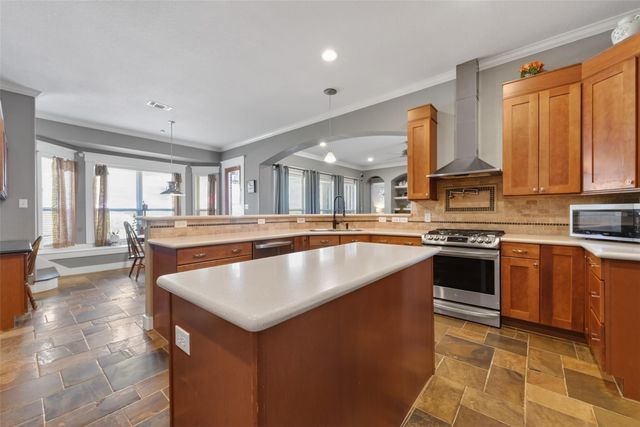 1211 Cypress Lane, Kingwood, TX 77339