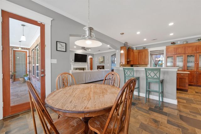 1211 Cypress Lane, Kingwood, TX 77339