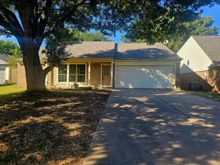 2626 Bennington Court, Grand Prairie, TX 75052