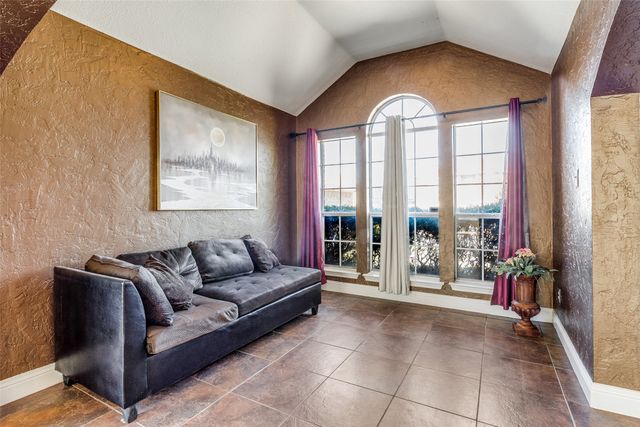 4621 Saint Francis Avenue, Dallas, TX 75227