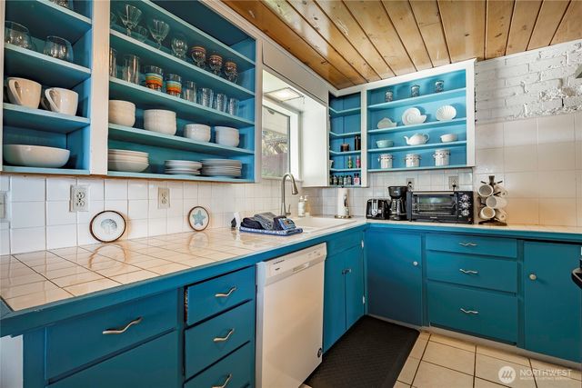 5941 Normar Place, Blaine, WA 98230