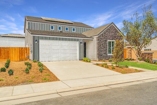 822 Traverse Drive S, Madera, CA 93636