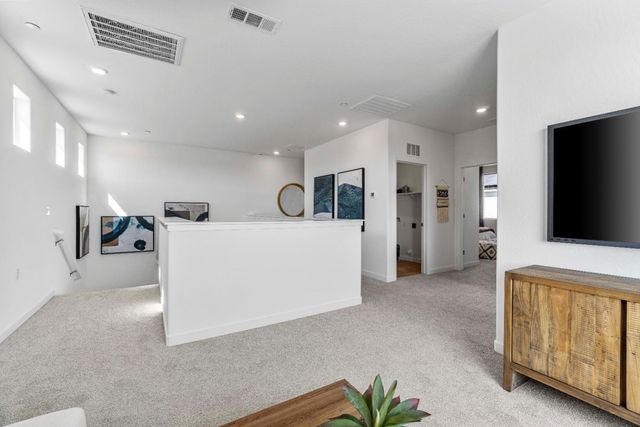 822 Traverse Drive S, Madera, CA 93636