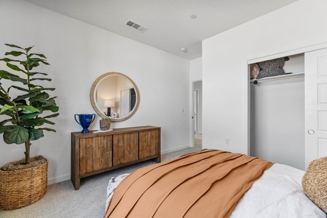 822 Traverse Drive S, Madera, CA 93636