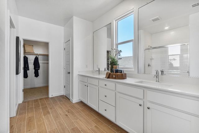 822 Traverse Drive S, Madera, CA 93636