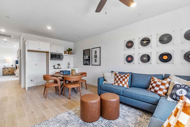 822 Traverse Drive S, Madera, CA 93636