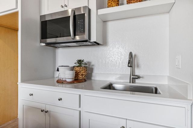 822 Traverse Drive S, Madera, CA 93636