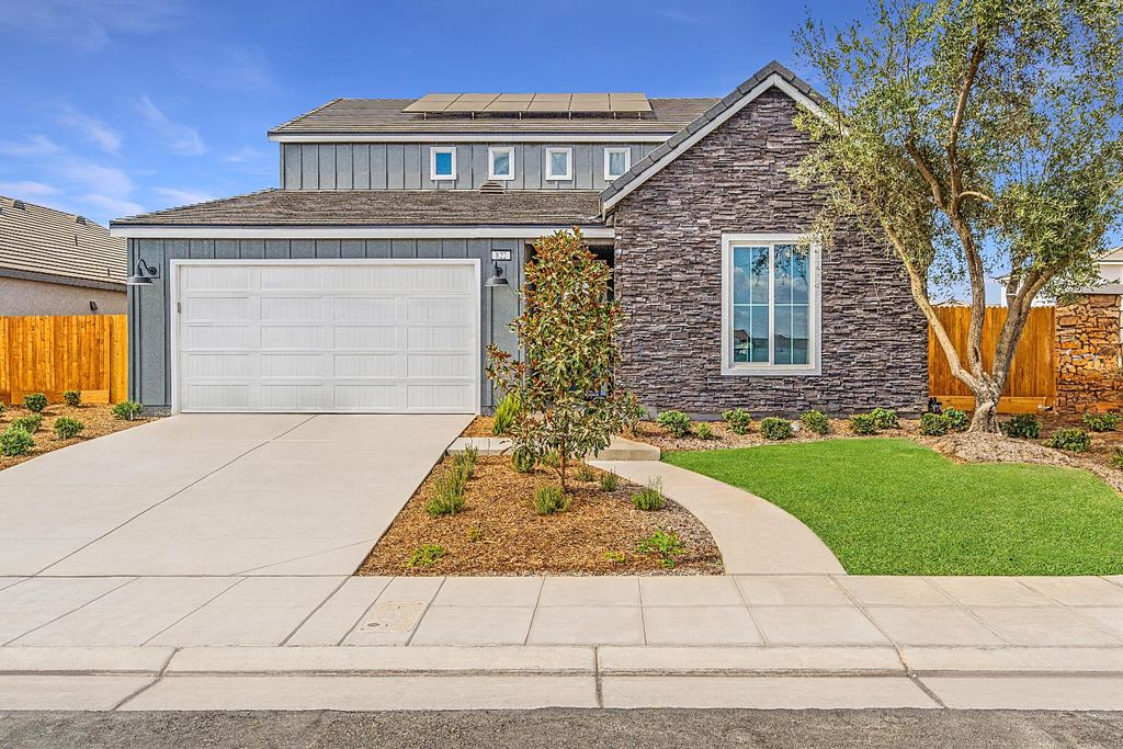 822 Traverse Drive S, Madera, CA 93636