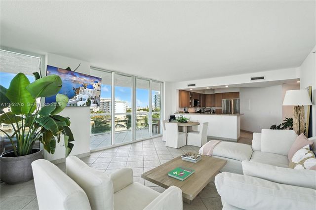 10 Venetian Way 604, Miami Beach, FL 33139