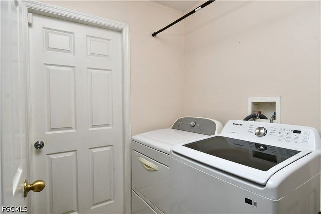 97 Blackstone DR, Fort Myers, FL 33913