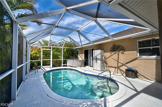 97 Blackstone DR, Fort Myers, FL 33913