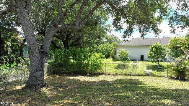 97 Blackstone DR, Fort Myers, FL 33913