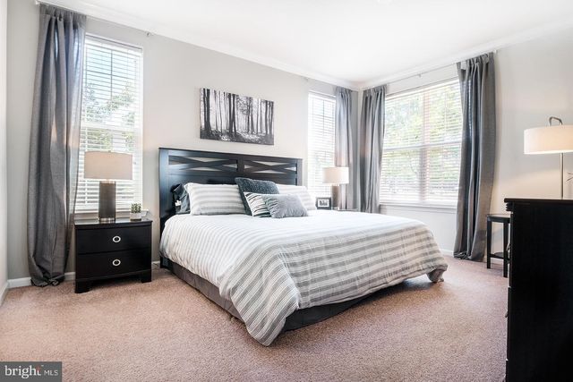 923 HALIFAX PL, Hamilton, NJ 08619