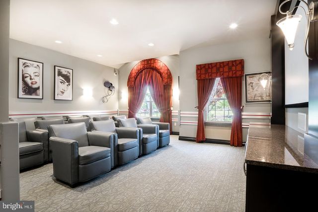 923 HALIFAX PL, Hamilton, NJ 08619