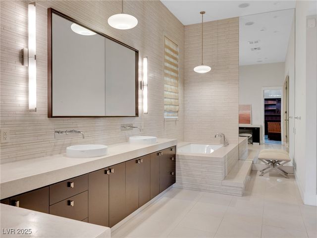 1493 Foothills Village Drive, Henderson, NV 89012