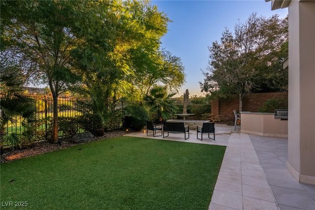 1493 Foothills Village Drive, Henderson, NV 89012