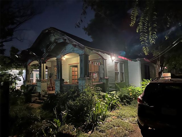1004 Missouri Street, Houston, TX 77006