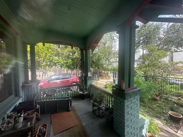 1004 Missouri Street, Houston, TX 77006
