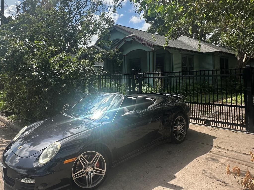 1004 Missouri Street, Houston, TX 77006