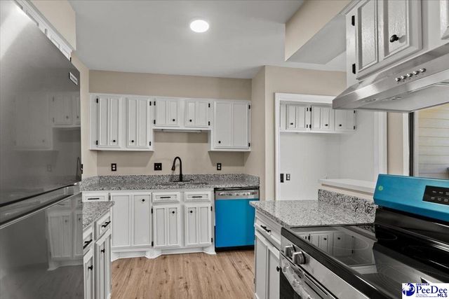 700 S Cashua Apt 10B, Florence, SC 29501