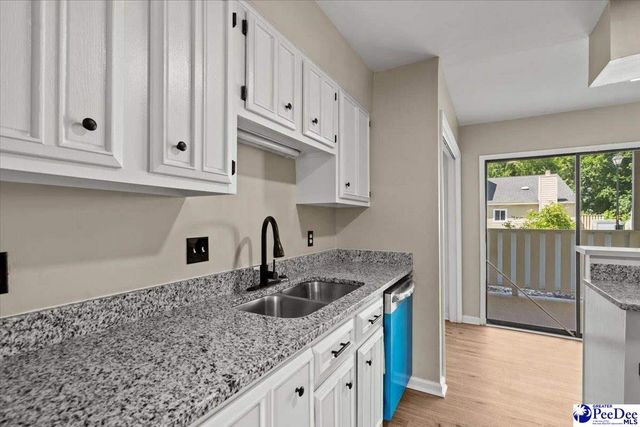 700 S Cashua Apt 10B, Florence, SC 29501