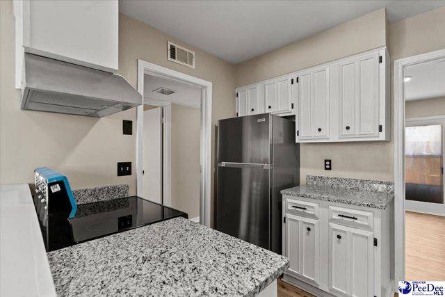 700 S Cashua Apt 10B, Florence, SC 29501