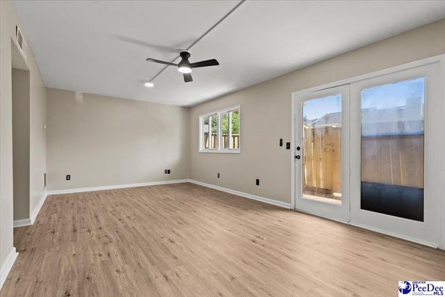 700 S Cashua Apt 10B, Florence, SC 29501