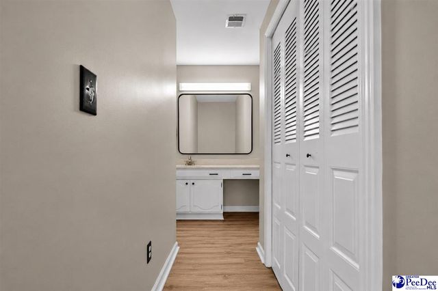 700 S Cashua Apt 10B, Florence, SC 29501