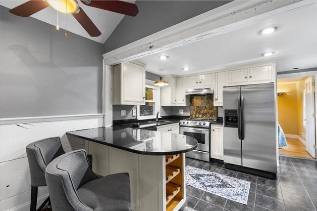 34 Railroad Ave, Yarmouth, MA 02675