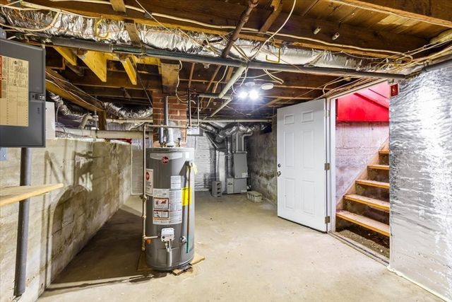 34 Railroad Ave, Yarmouth, MA 02675