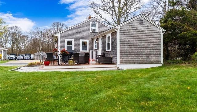 34 Railroad Ave, Yarmouth, MA 02675