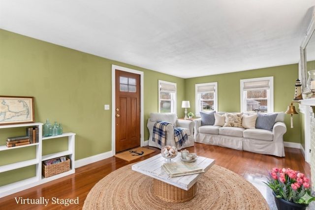 34 Railroad Ave, Yarmouth, MA 02675