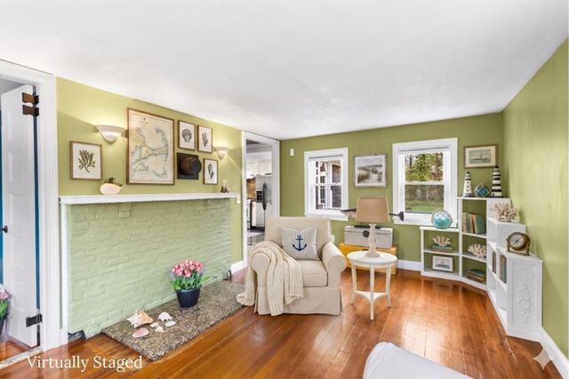 34 Railroad Ave, Yarmouth, MA 02675