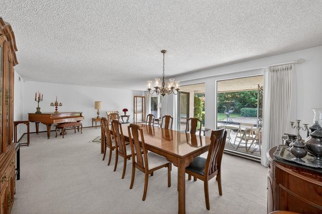 2067 W Minarets Avenue, Fresno, CA 93711