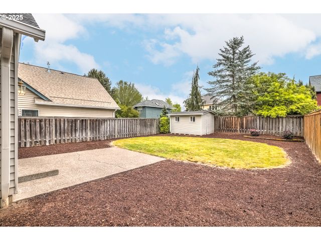 1634 Ne PARKSIDE Dr, Hillsboro, OR 97124