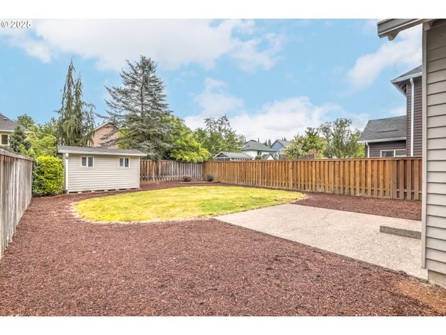 1634 Ne PARKSIDE Dr, Hillsboro, OR 97124