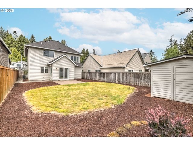 1634 Ne PARKSIDE Dr, Hillsboro, OR 97124