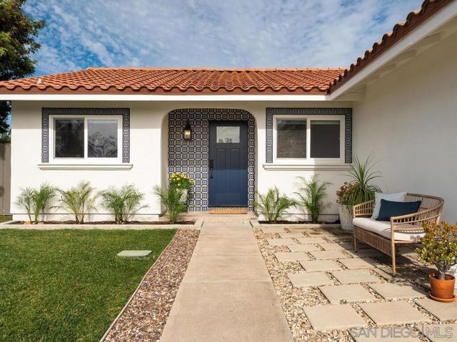 6460 Amberly St, San Diego, CA 92120