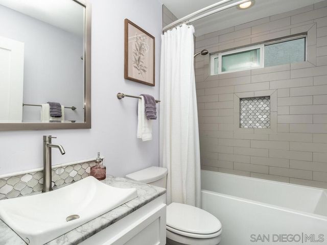 6460 Amberly St, San Diego, CA 92120