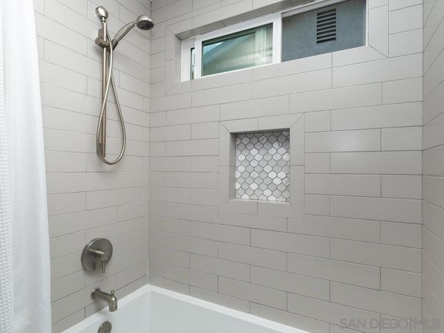 6460 Amberly St, San Diego, CA 92120